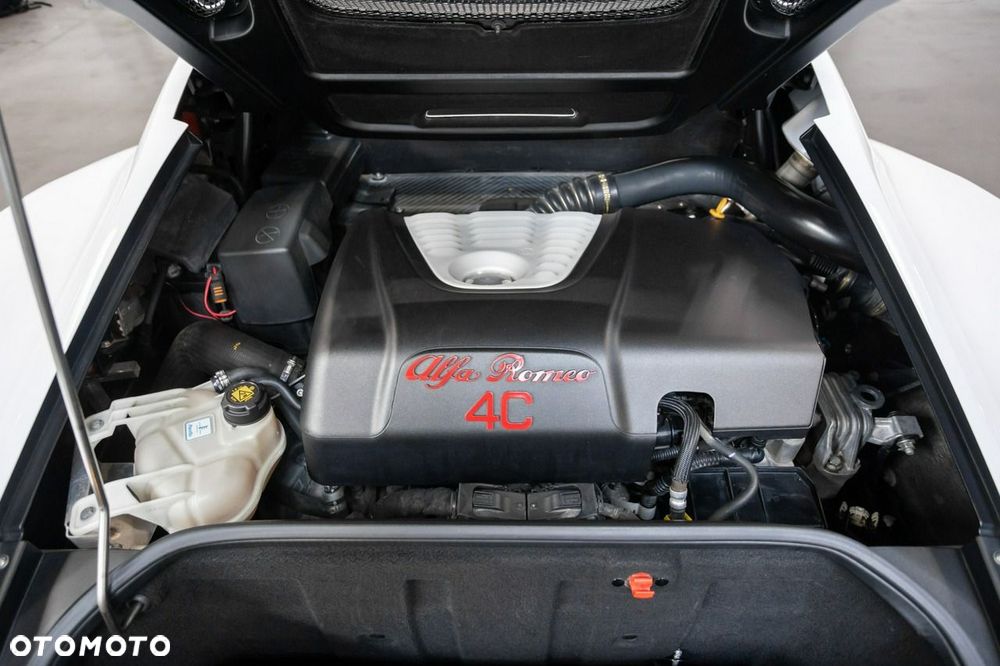 Alfa Romeo 4C - 23