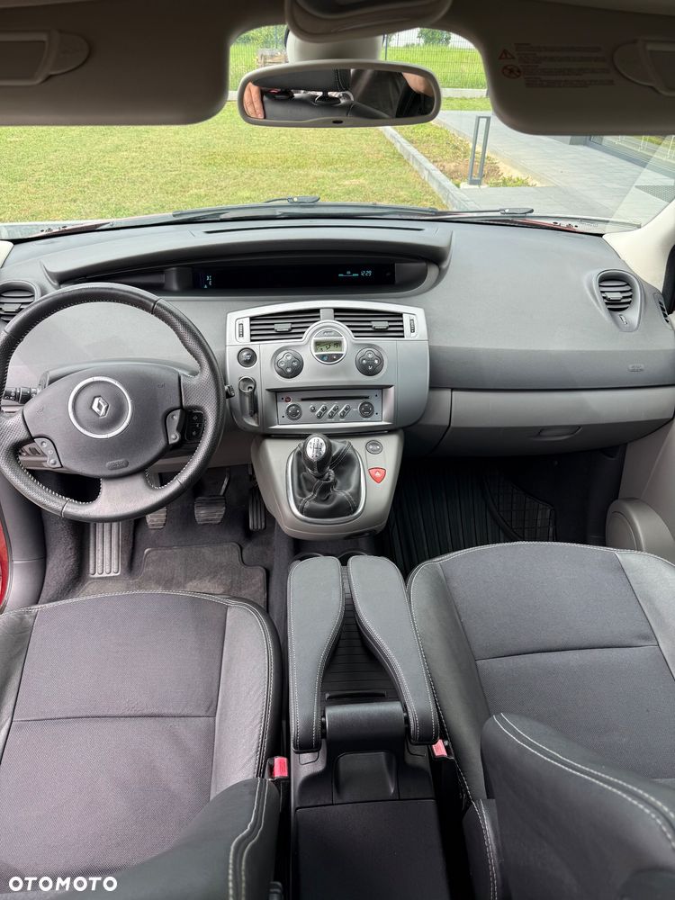 Renault Scenic 1.5 dCi Expression - 13