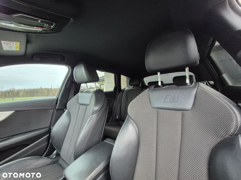 Audi A4 Avant 35 TFSI mHEV S Line S tronic - 17