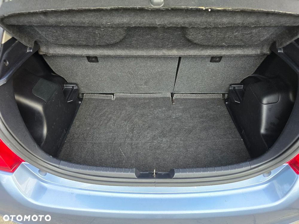 Toyota Yaris 1.4 D-4D Premium - 16