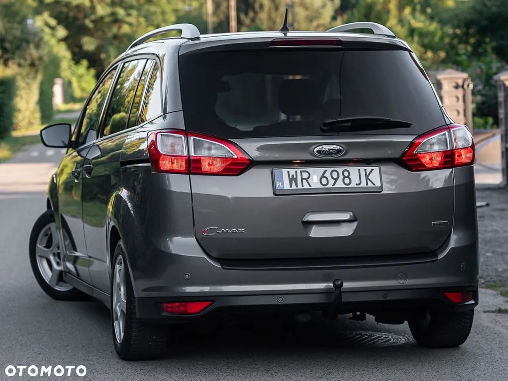 Ford Grand C-MAX - 13