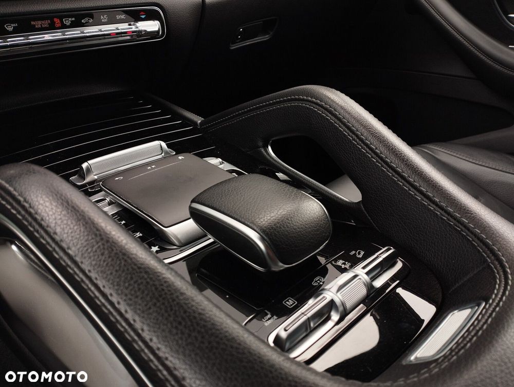 Mercedes-Benz GLE - 26