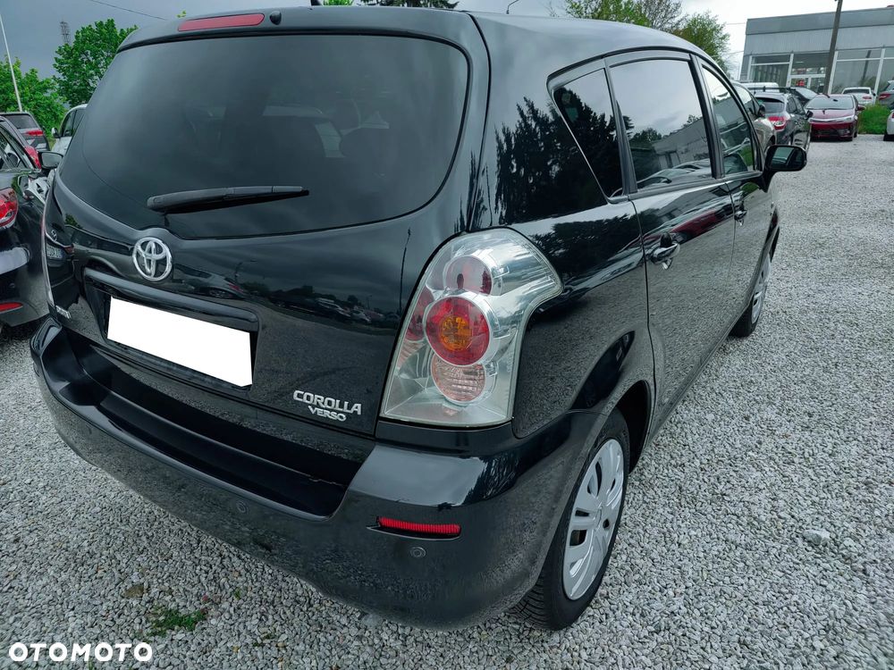 Toyota Corolla Verso - 19