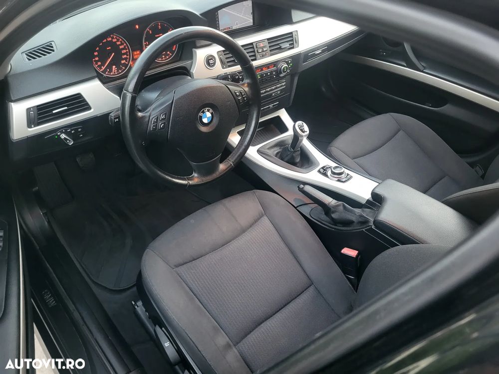 BMW Seria 3 318d Touring - 5