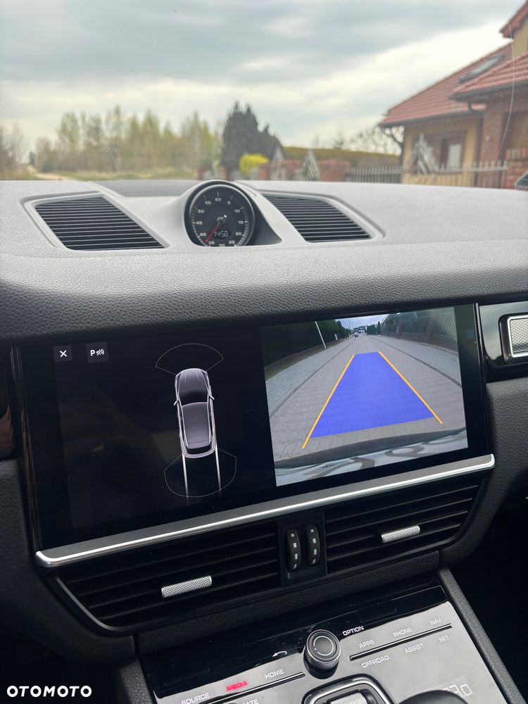 Porsche Cayenne Platinum Edition - 11