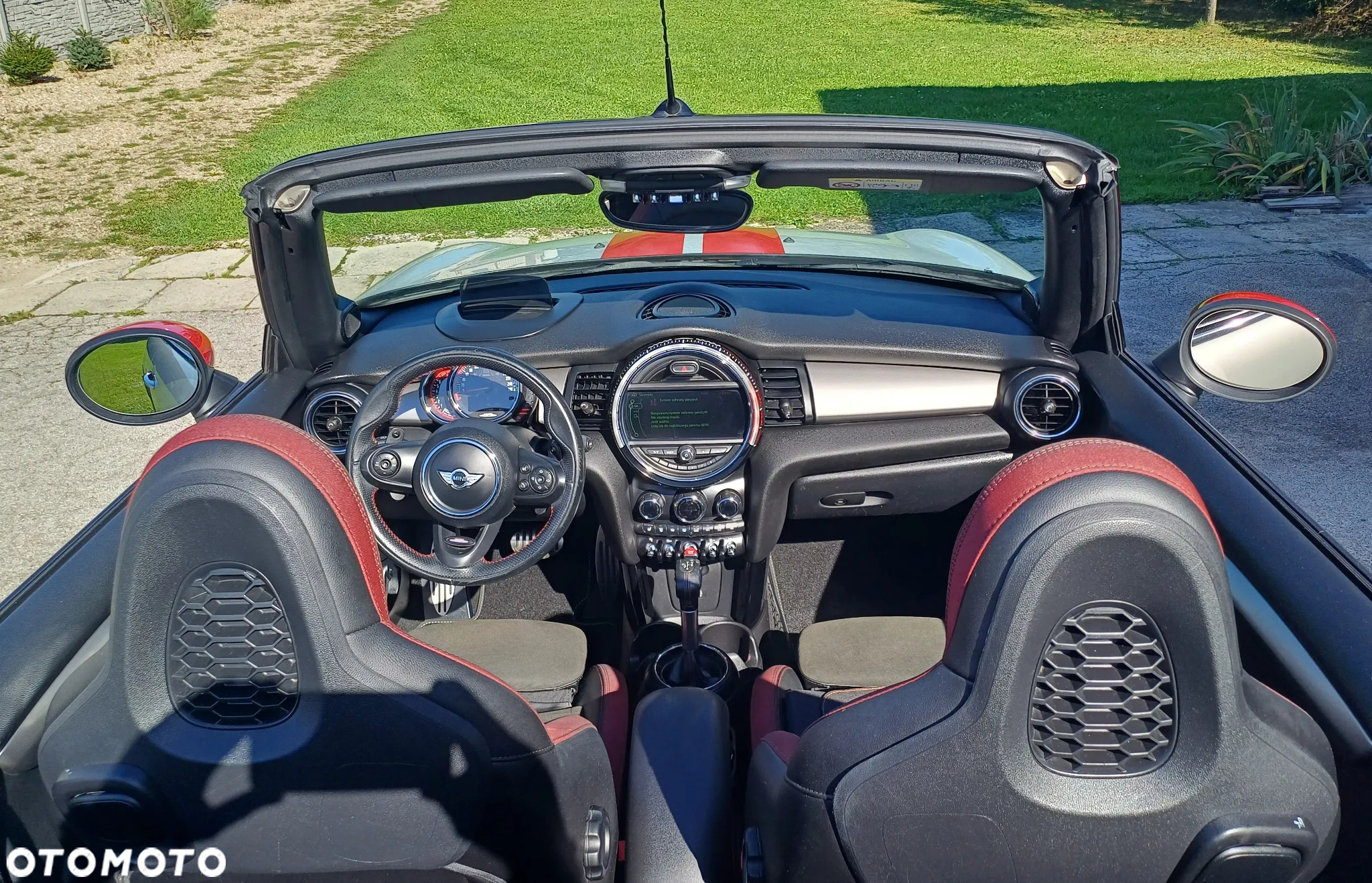 MINI John Cooper Works Cabrio - 15