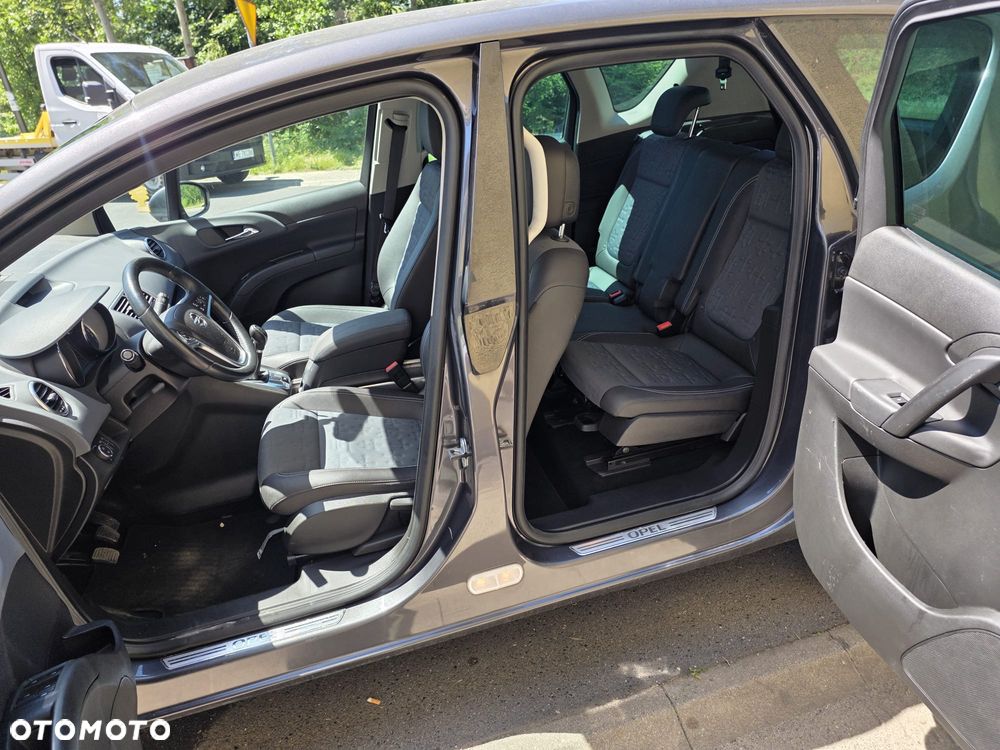 Opel Meriva - 11