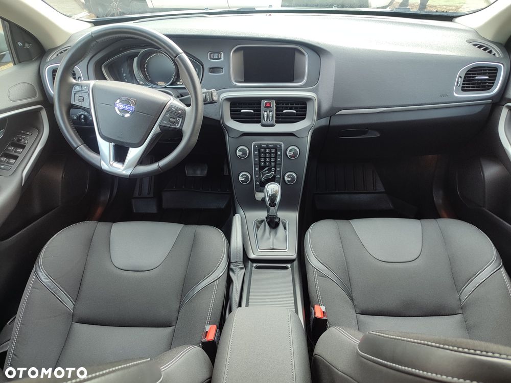 Volvo V40 - 8