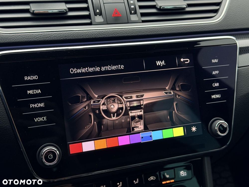 Skoda Superb 2.0 TSI Sportline DSG - 27