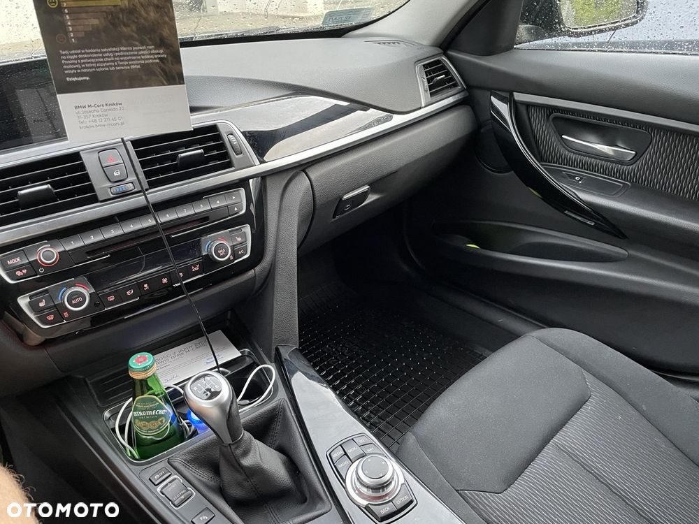 BMW Seria 3 318d Advantage - 14
