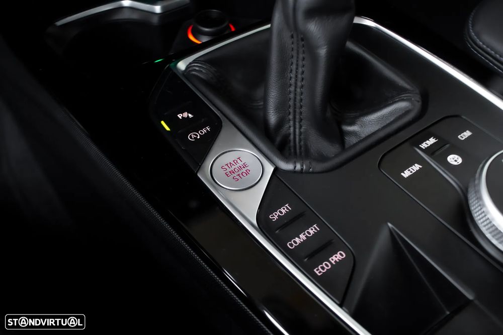 BMW 116 d Pack M - 23
