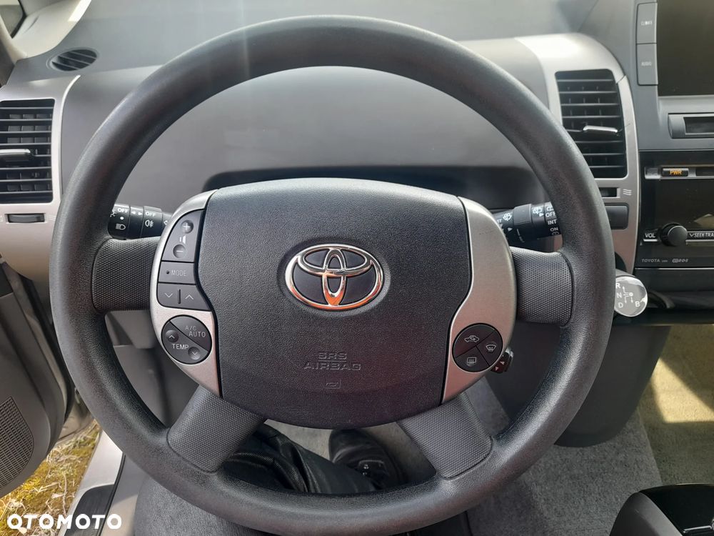 Toyota Prius 1.5 VVT-i Sol - 12