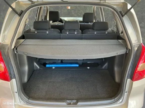 Toyota Corolla Verso 1.6 Sol - 8