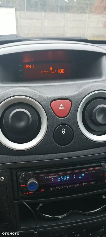 Citroën C3 1.1i First - 6