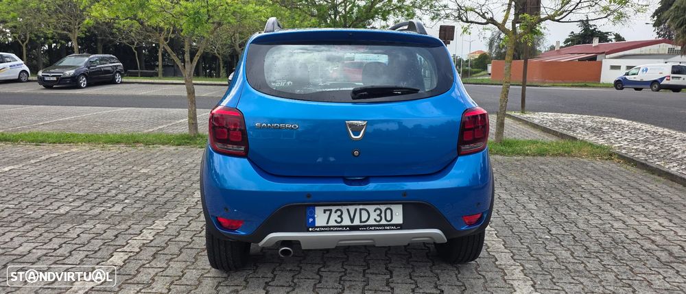 Dacia Sandero 1.5 dCi Stepway - 4