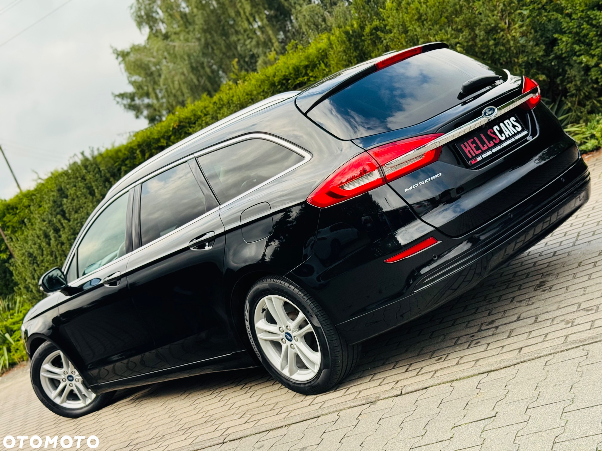 Ford Mondeo 2.0 EcoBlue Titanium - 13