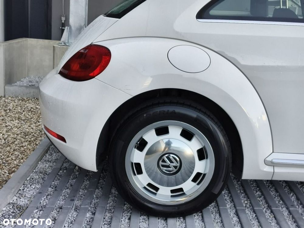 Volkswagen New Beetle - 20