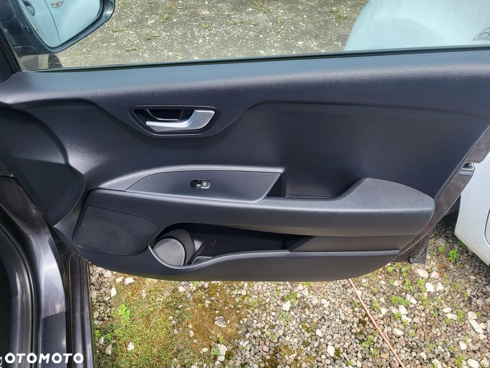 Kia Rio 1.4 L - 20