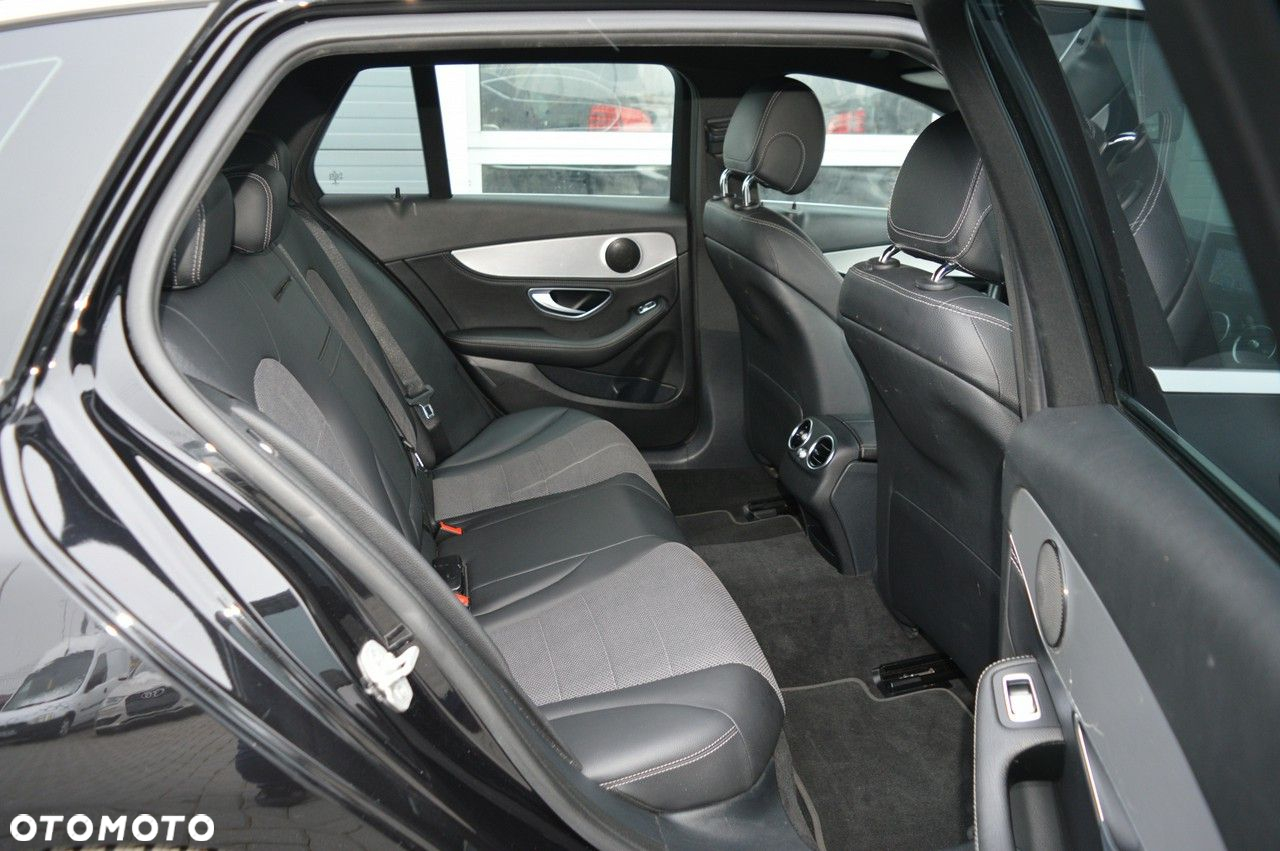Mercedes-Benz Klasa C 200 (BlueTEC) d T Exclusive - 24