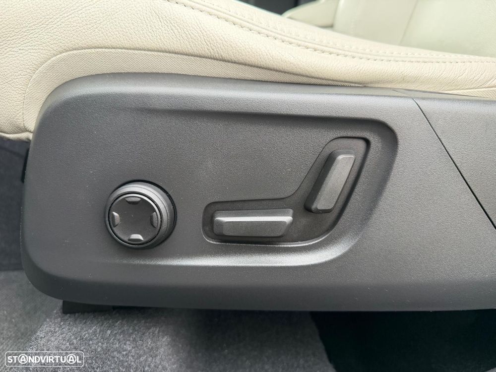 Volvo XC 40 2.0 T4 Inscription - 21