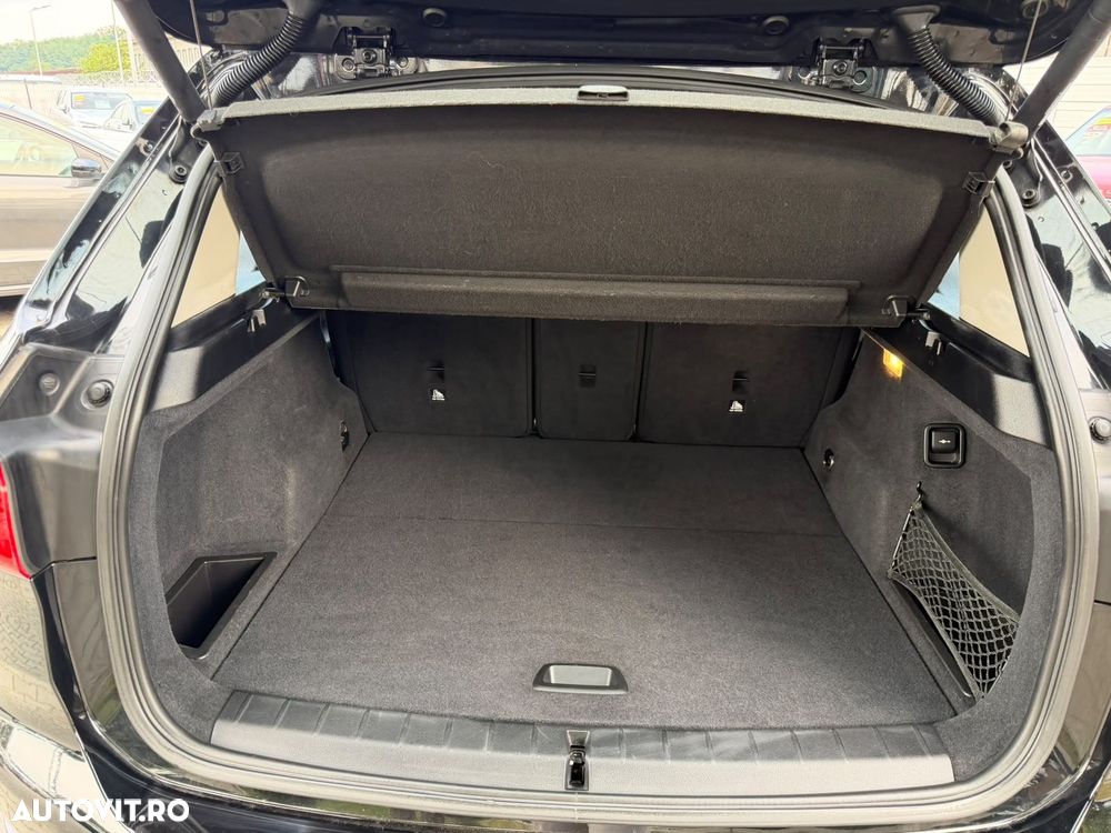 BMW X1 sDrive18d AT - 16