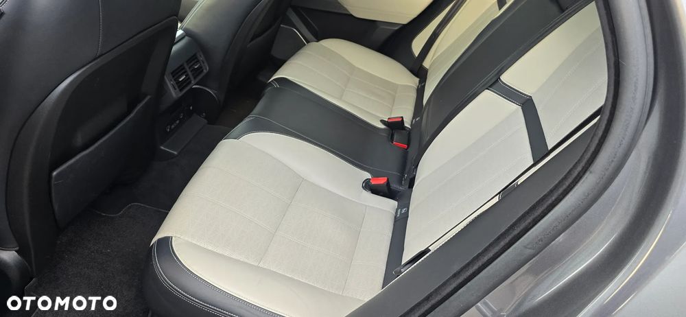 Land Rover Range Rover Velar 3.0d R-Dynamic - 12