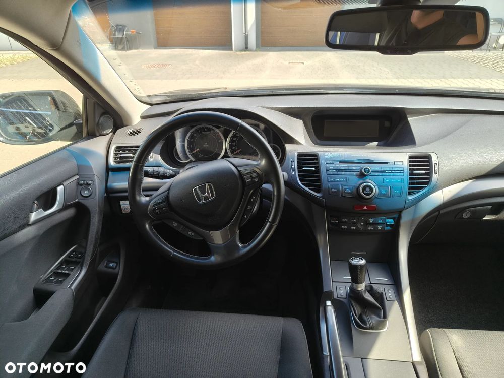 Honda Accord 2.0 Elegance Advantage - 22