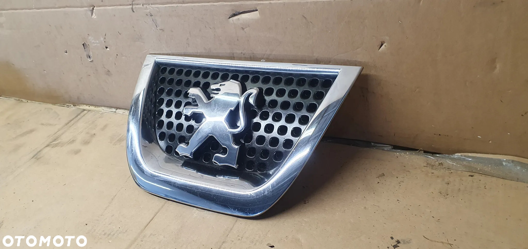 Znaczek emblemat logo przód Peugeot 3008 6098425426 - 4