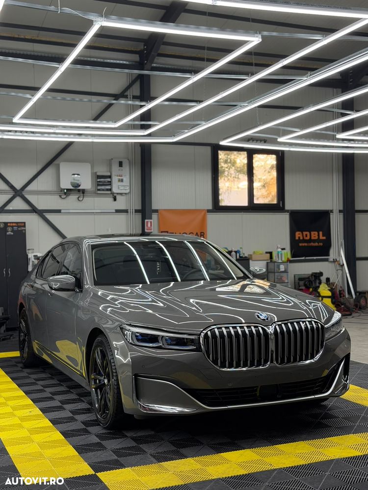 BMW Seria 7 740d xDrive MHEV - 3