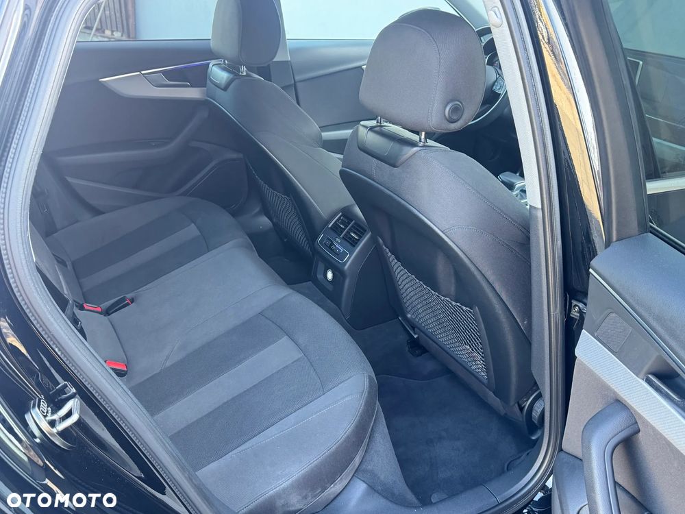 Audi A4 Limousine 1.4 TFSI S tronic - 11