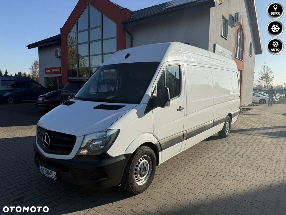 Mercedes-Benz Sprinter - 2