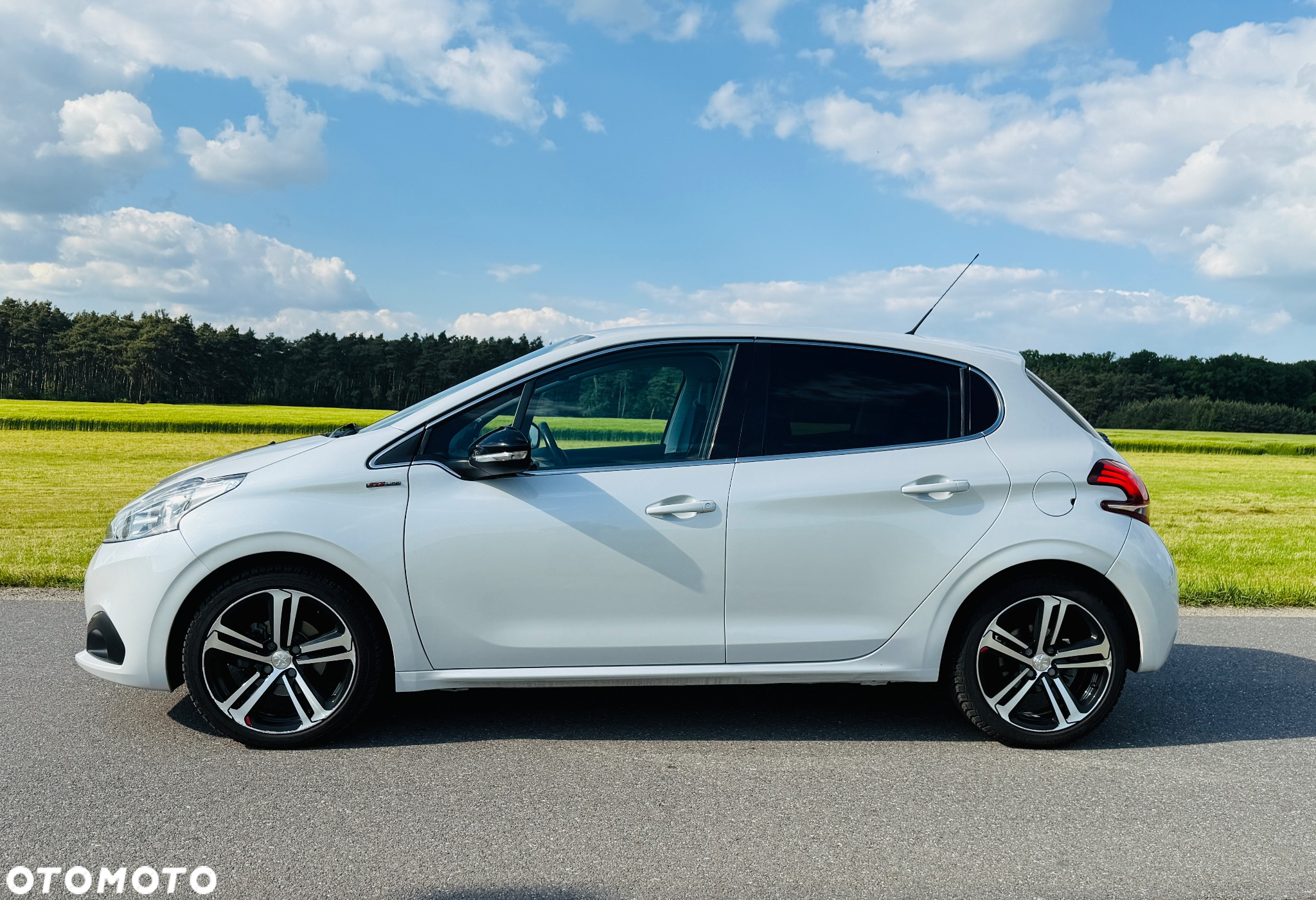 Peugeot 208 PureTech 110 Stop & Start Tech Edition - 3