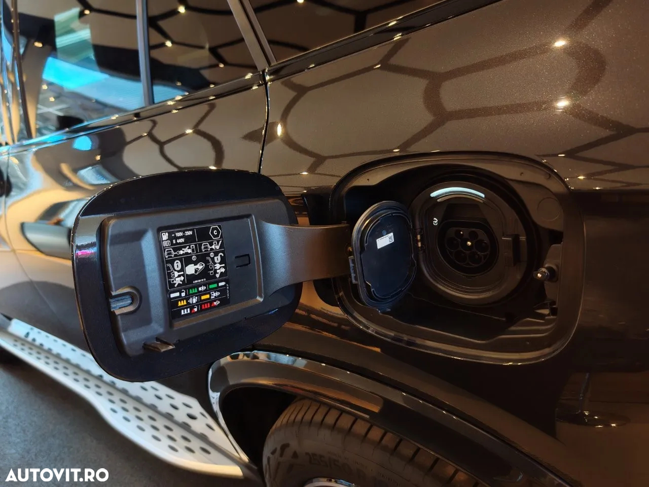 Mercedes-Benz GLC 300 e 4MATIC - 17
