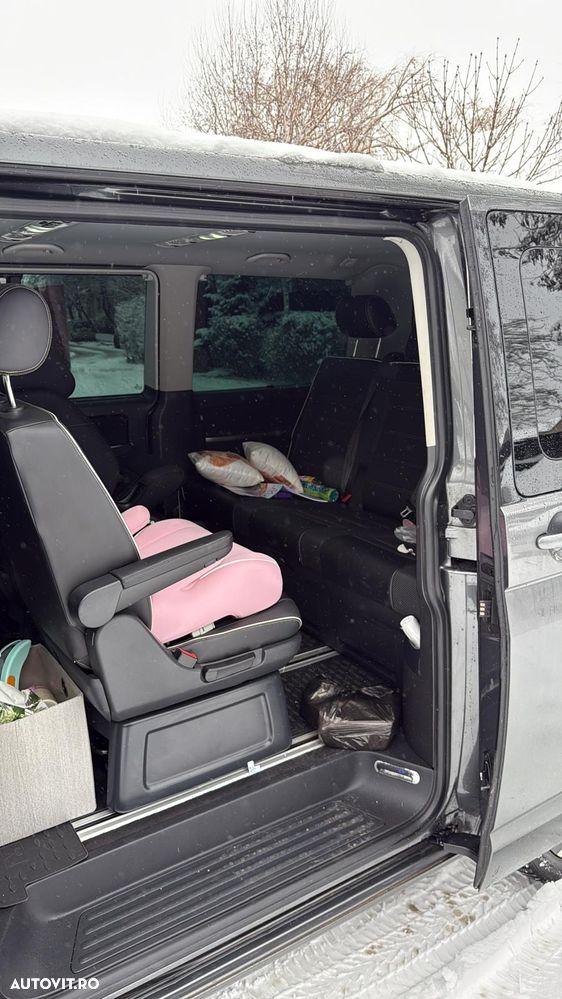 Volkswagen Multivan - 5