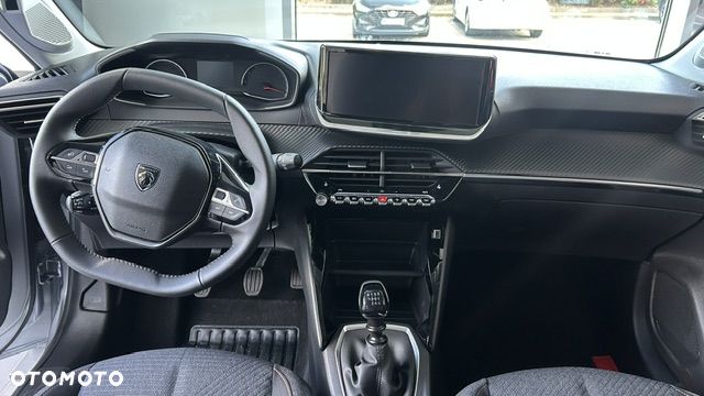 Peugeot 208 - 15