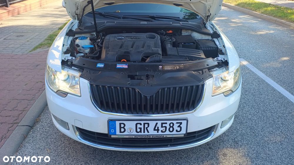Skoda Superb Combi 2.0 TDI Comfort - 33
