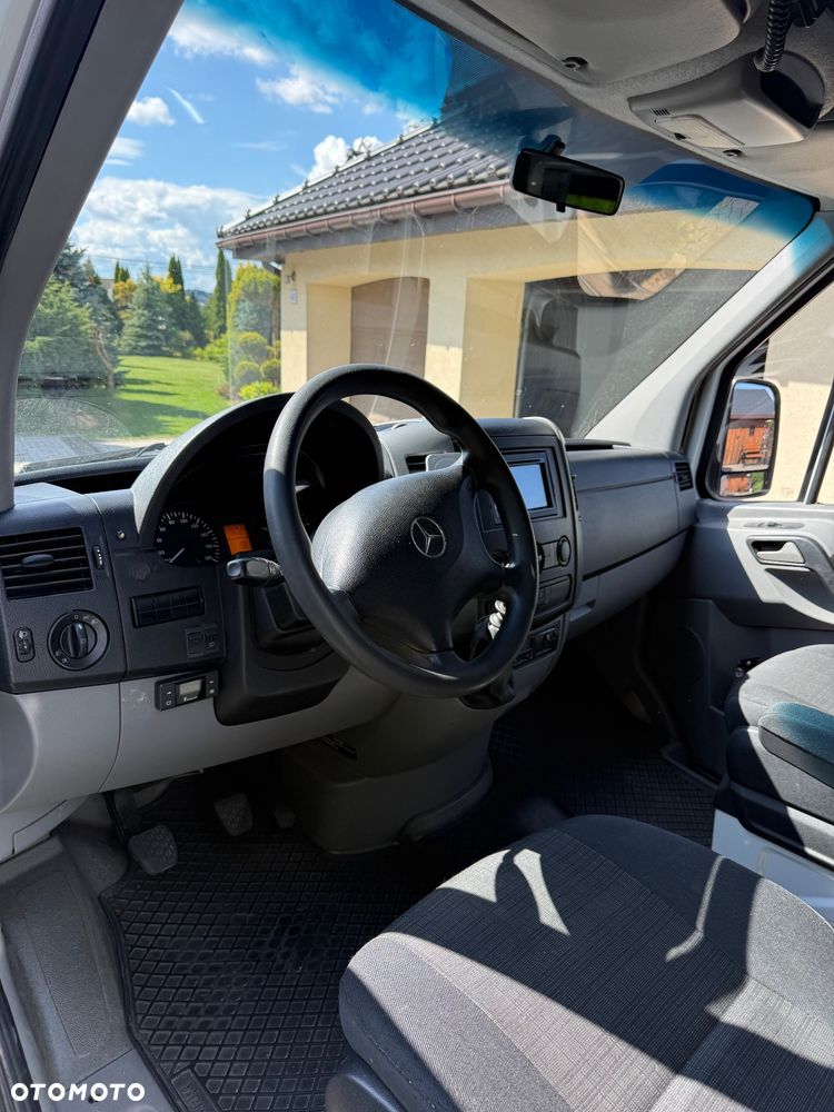 Mercedes-Benz Sprinter - 7