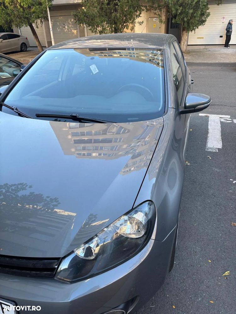 Volkswagen Golf 1.6 TDI DPF Comfortline - 6