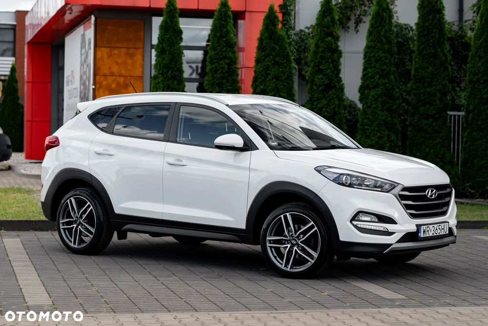 Hyundai Tucson 1.7 CRDI BlueDrive Style 2WD - 12