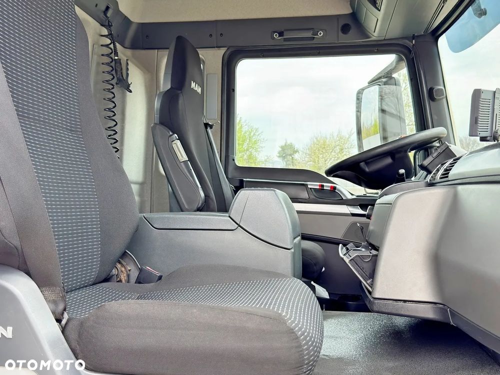 MAN TGS 26.360 * WYWROTKA 5,00 m * FASSI F135A.23 + PILOT * 6x4 * STAN BDB - 12