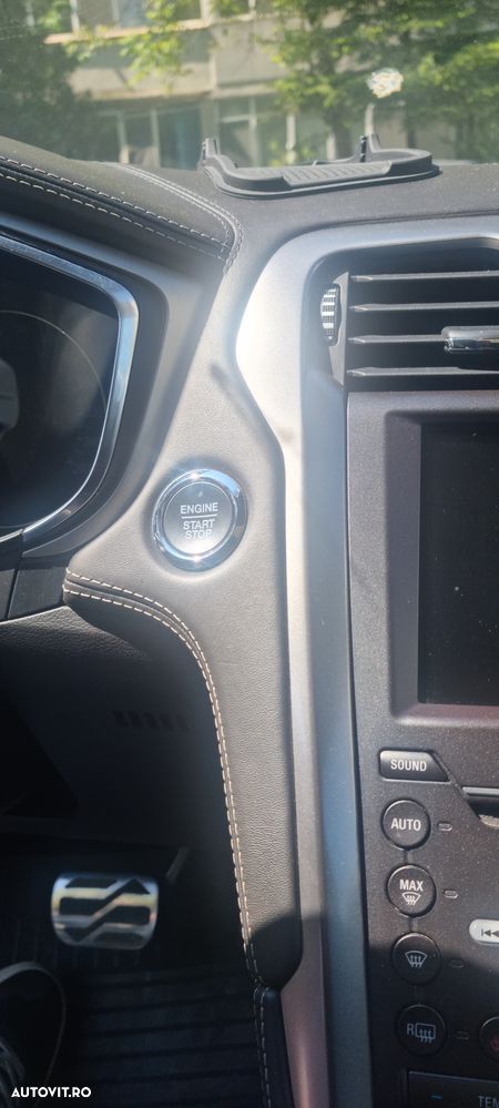 Ford Mondeo 2.0 TDCI Aut. AWD Vignale - 28