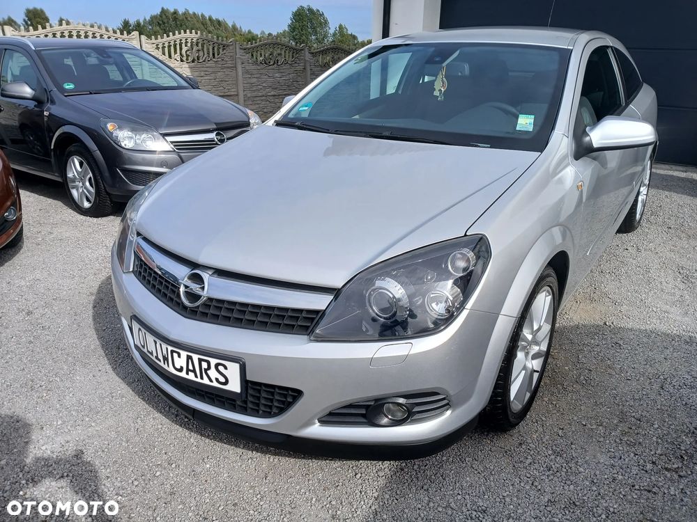 Opel Astra GTC 1.6 Sport - 10