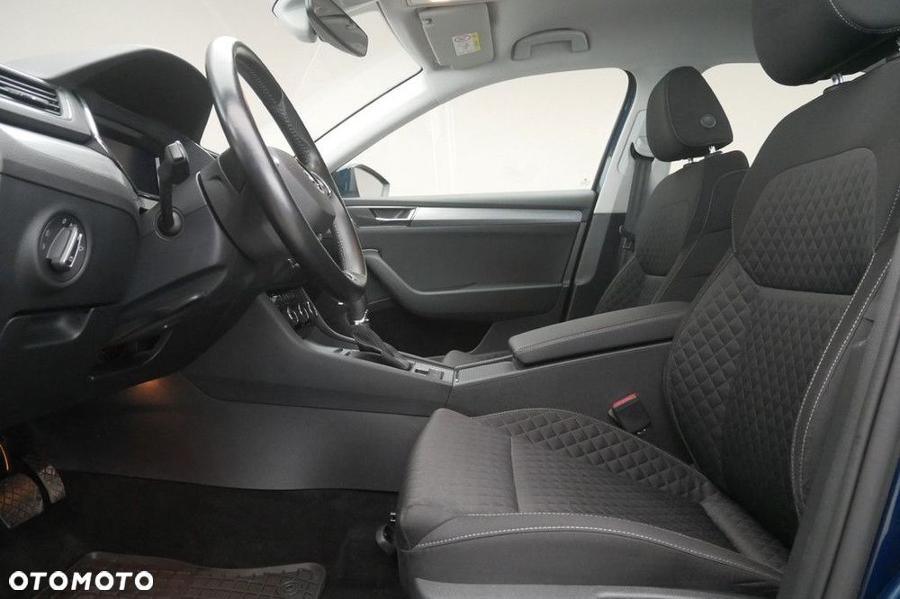 Skoda Superb 2.0 TDI SCR Ambition DSG - 12
