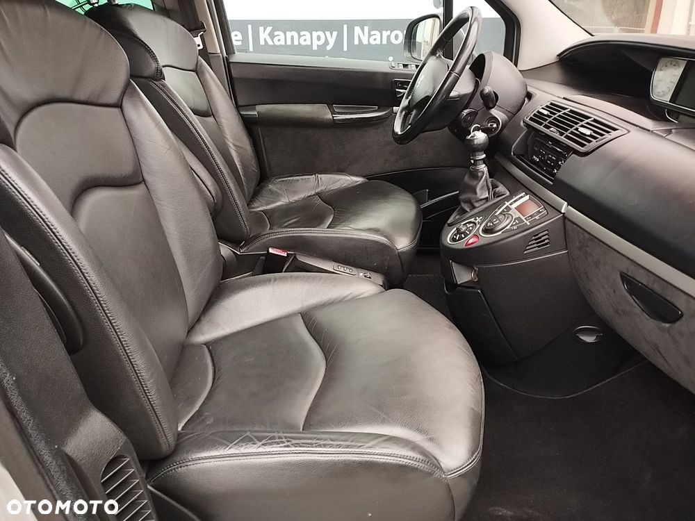Peugeot 807 HDi 135 Platinum Pullmann - 10