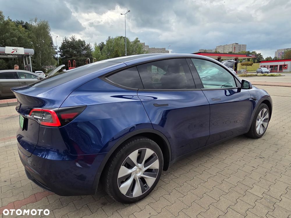 Tesla Model Y RWD - 5