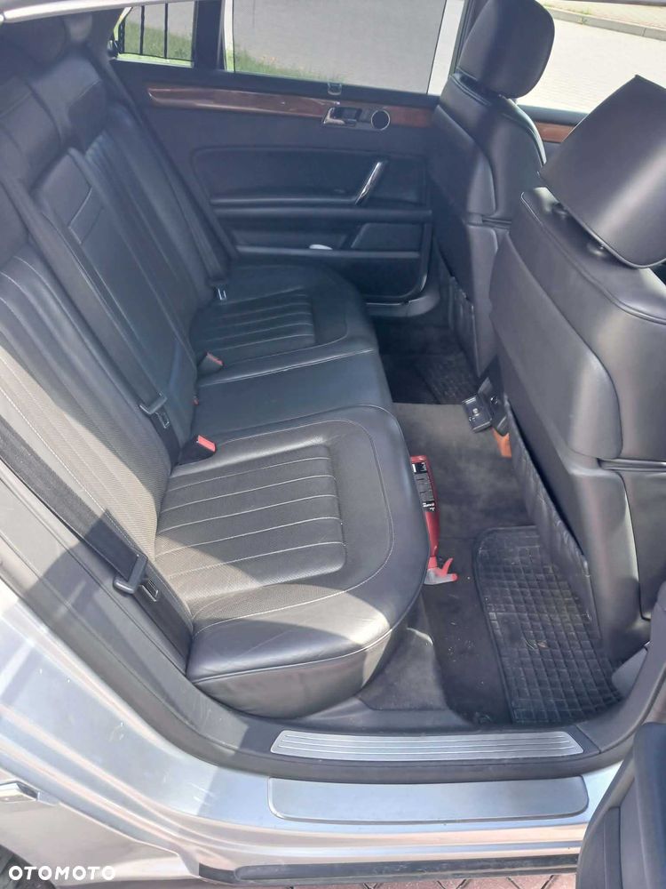 Volkswagen Phaeton - 7