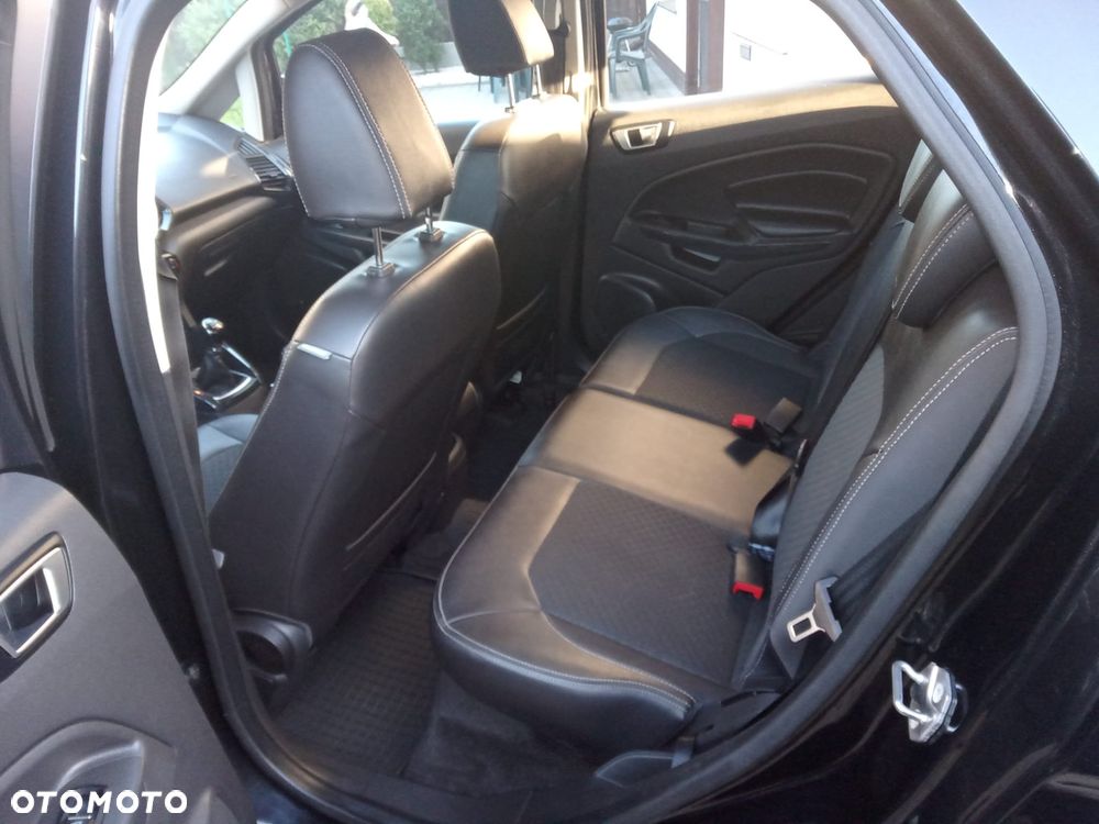 Ford EcoSport - 12