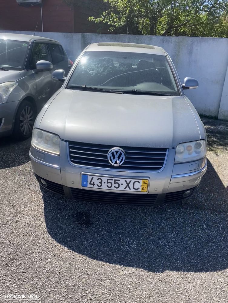 VW Passat 1.9 TDi Highline - 4