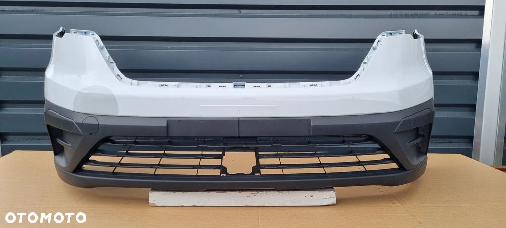 RENAULT TRAFIC IV 2021- Zderzak przód oryginał MB354 - 2