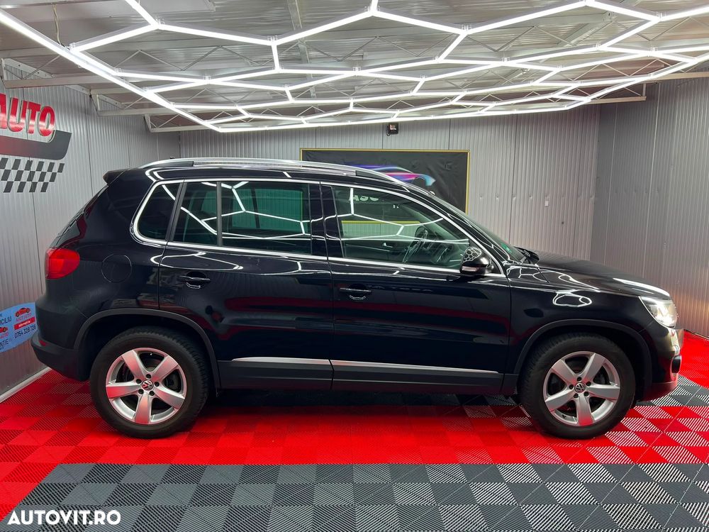 Volkswagen Tiguan 2.0 TDI 4Motion DSG Sport & Style - 23